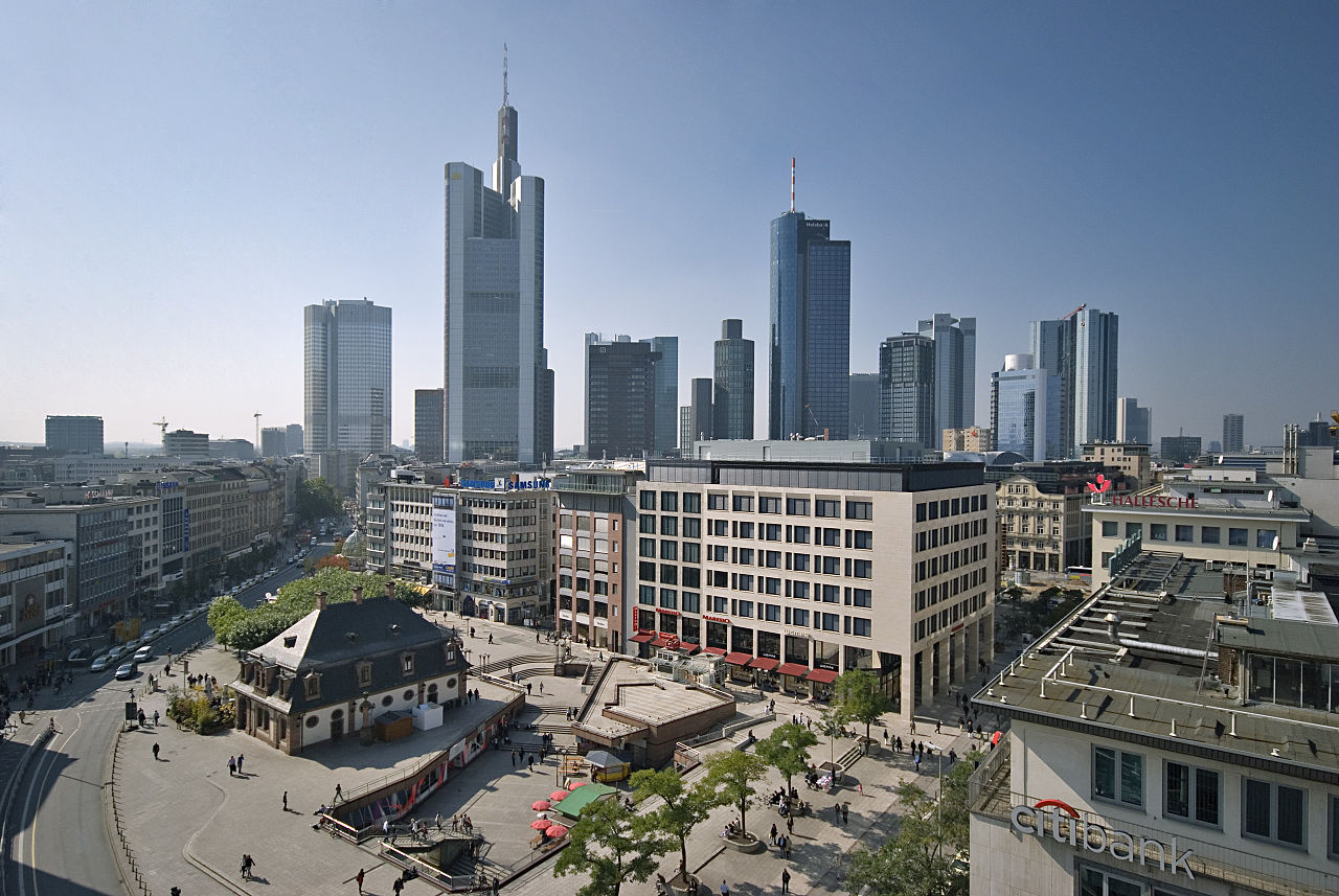 Frankfurt am Main, Blick auf die Hauptwache mit Skyline